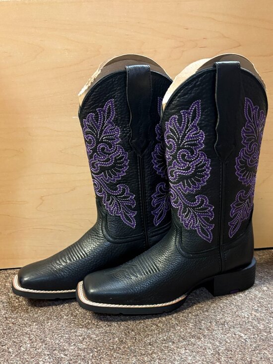 Ariat Shoes - Ariat Women's Round Up Wide Square Toe StretchFit Western Boot - Black Deertan